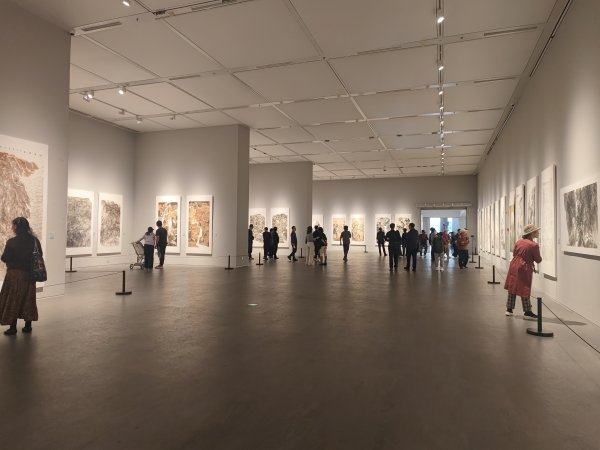 开yun体育网本次展览的作品主题异常凸起-开云官网kaiyun切尔西赞助商 (中国)官方网站 登录入口